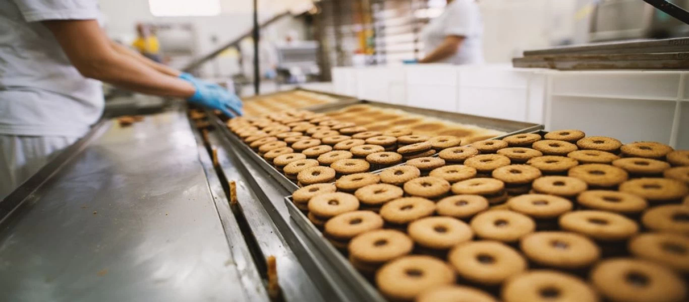 Για δυσκολίες στη προμήθεια πρώτων υλών κάνουν λόγο οι βιομηχανίες τροφίμων – «Υπεράνθρωπες οι προσπάθειες μας»